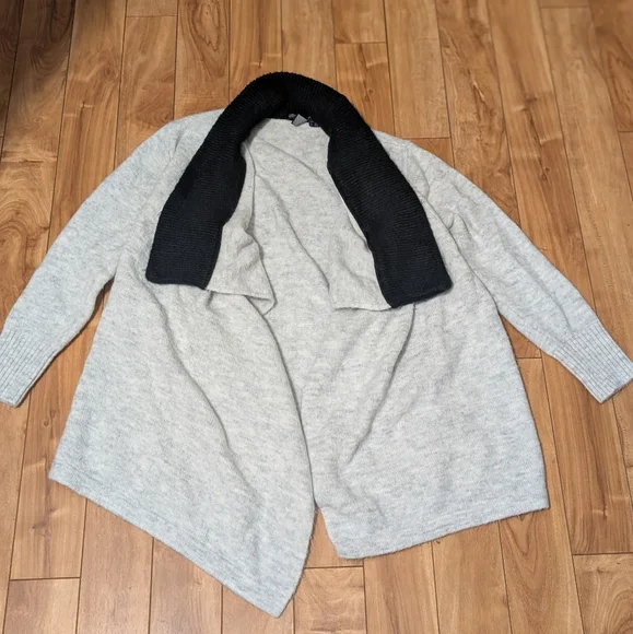 Volcom cardigan - Picture 3 of 3